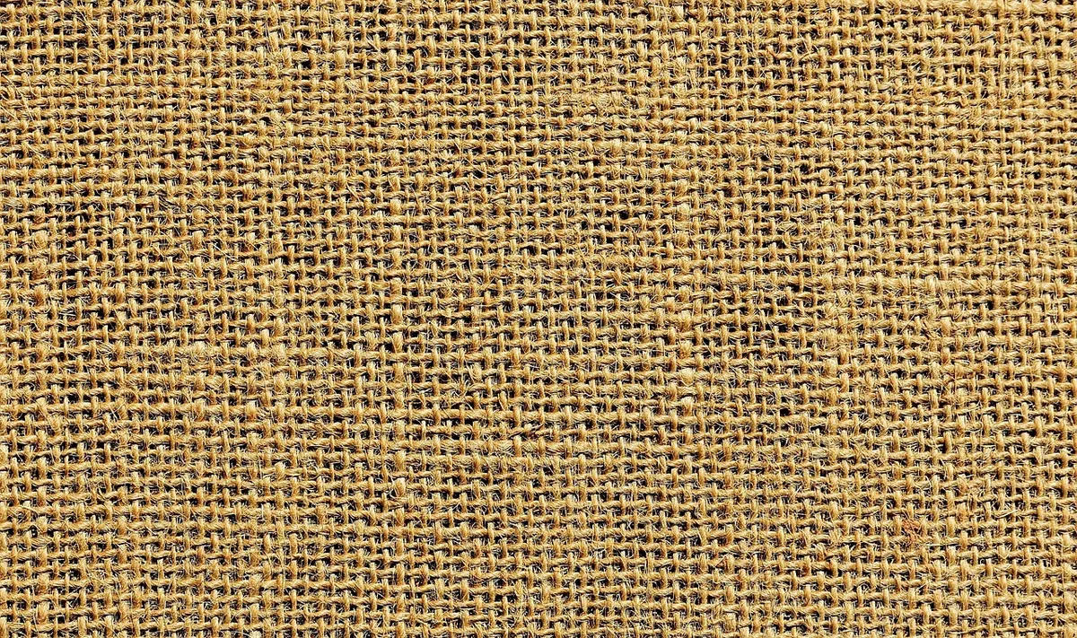 Why Microfibre Cloths Work Better Than Paper Towels